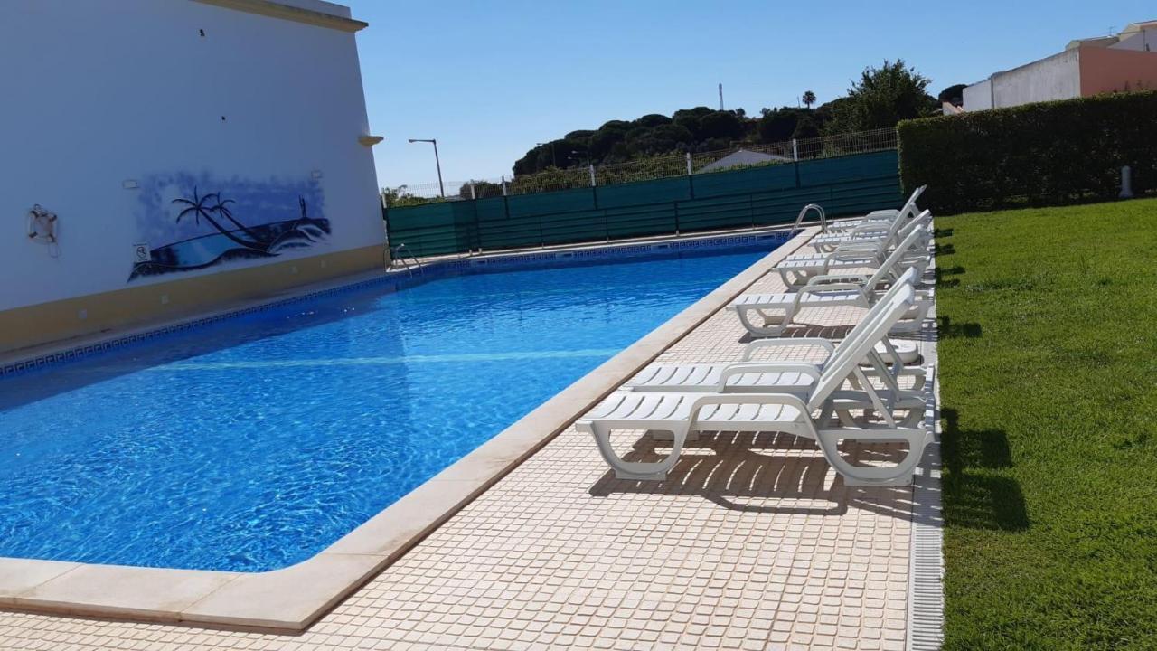 Falesia Beach Villa Olhos de Agua  Eksteriør billede